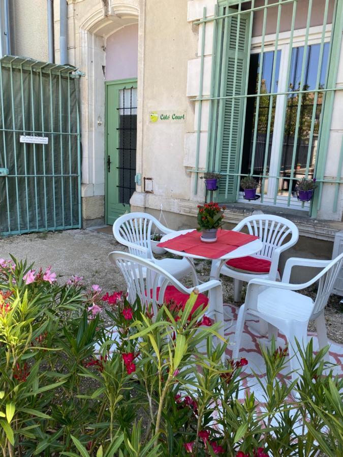 Bed and Breakfast Cote Court LʼIsle-sur-la-Sorgue Exterior foto
